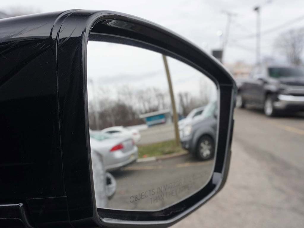 Used 2023 Acura MDX A-Spec image 33