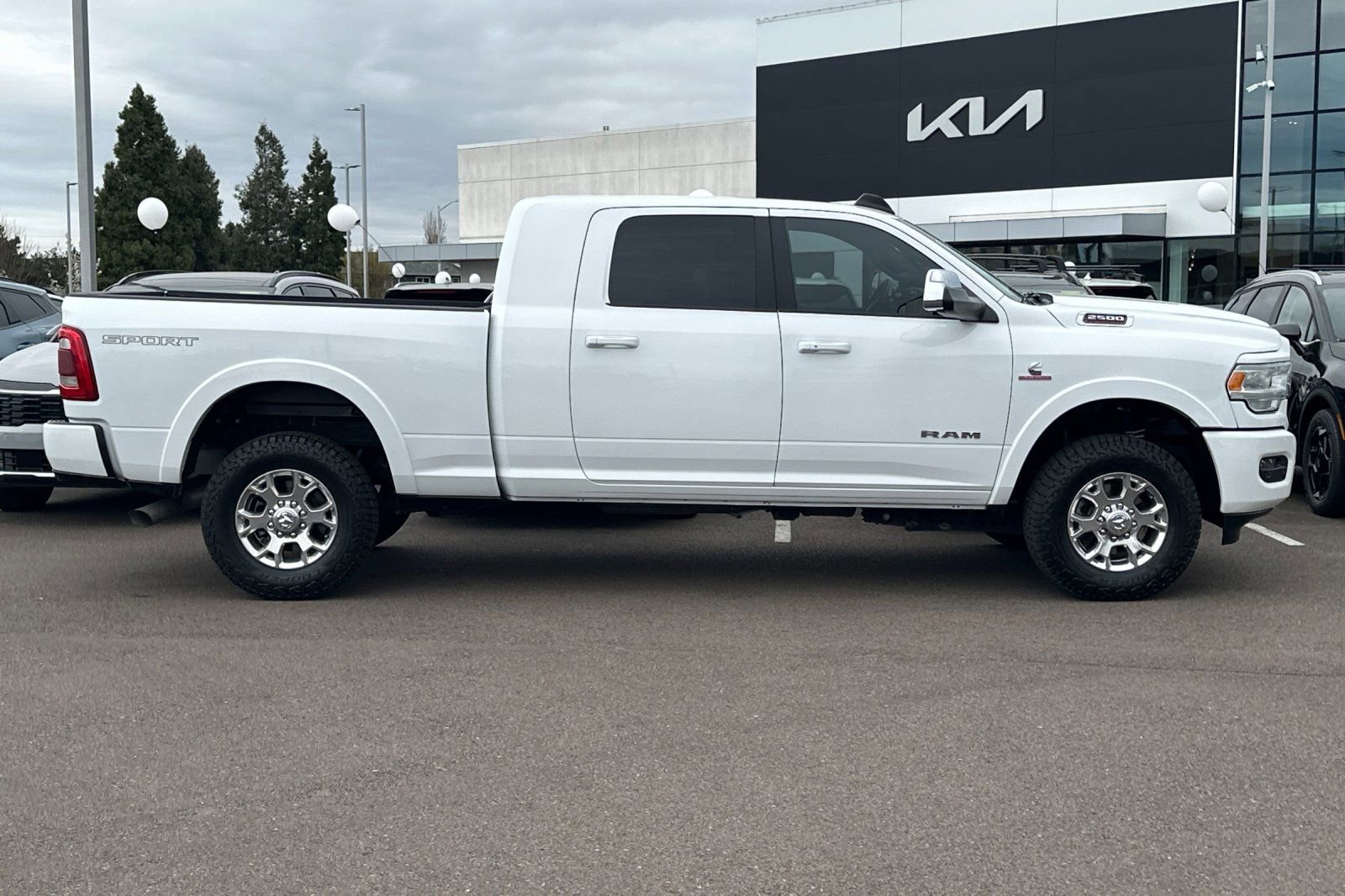 Used 2020 RAM 2500 Laramie image 3