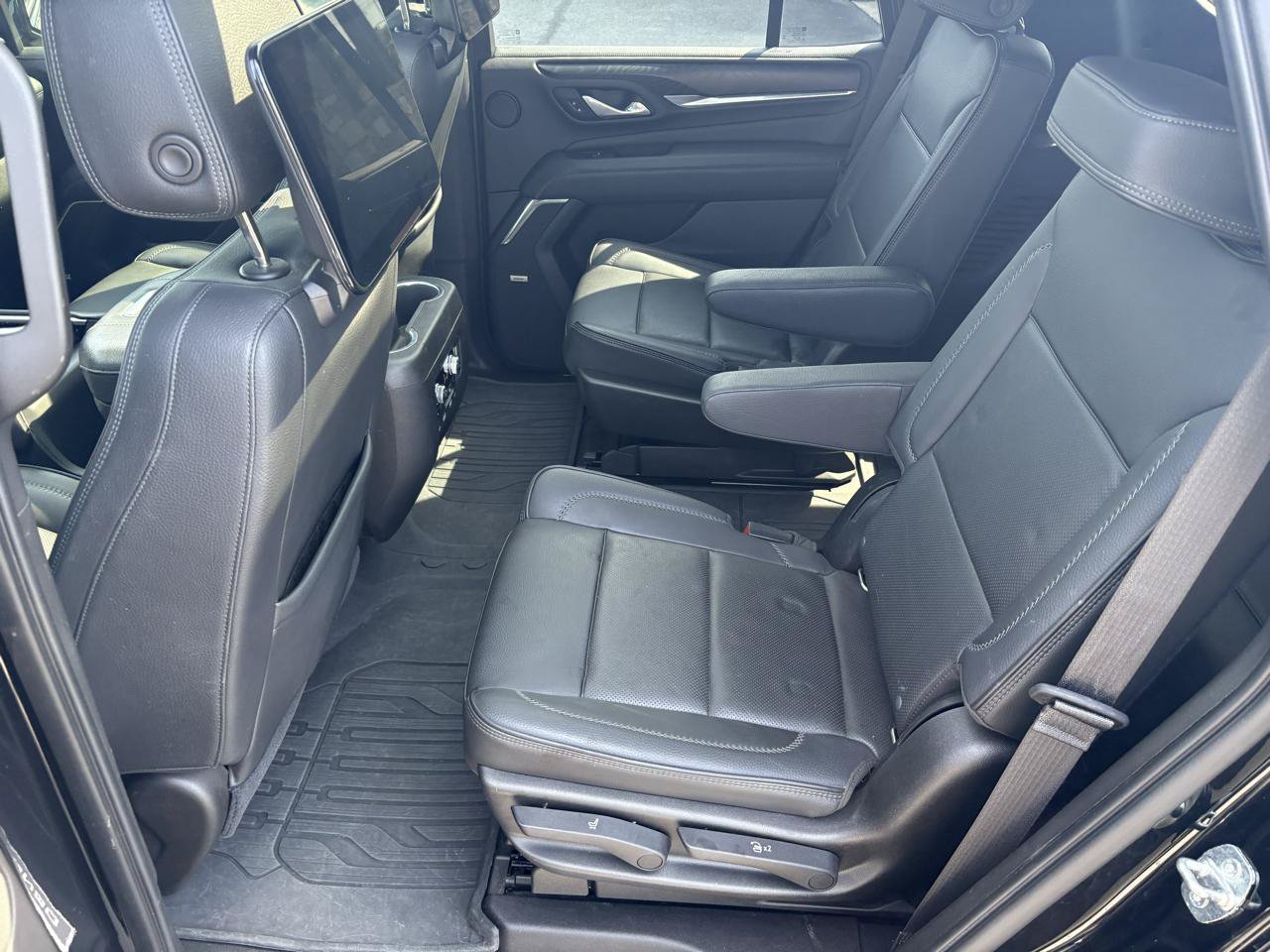 Used 2021 GMC Yukon Denali w/ Denali Ultimate Package AWD/4WD image 13
