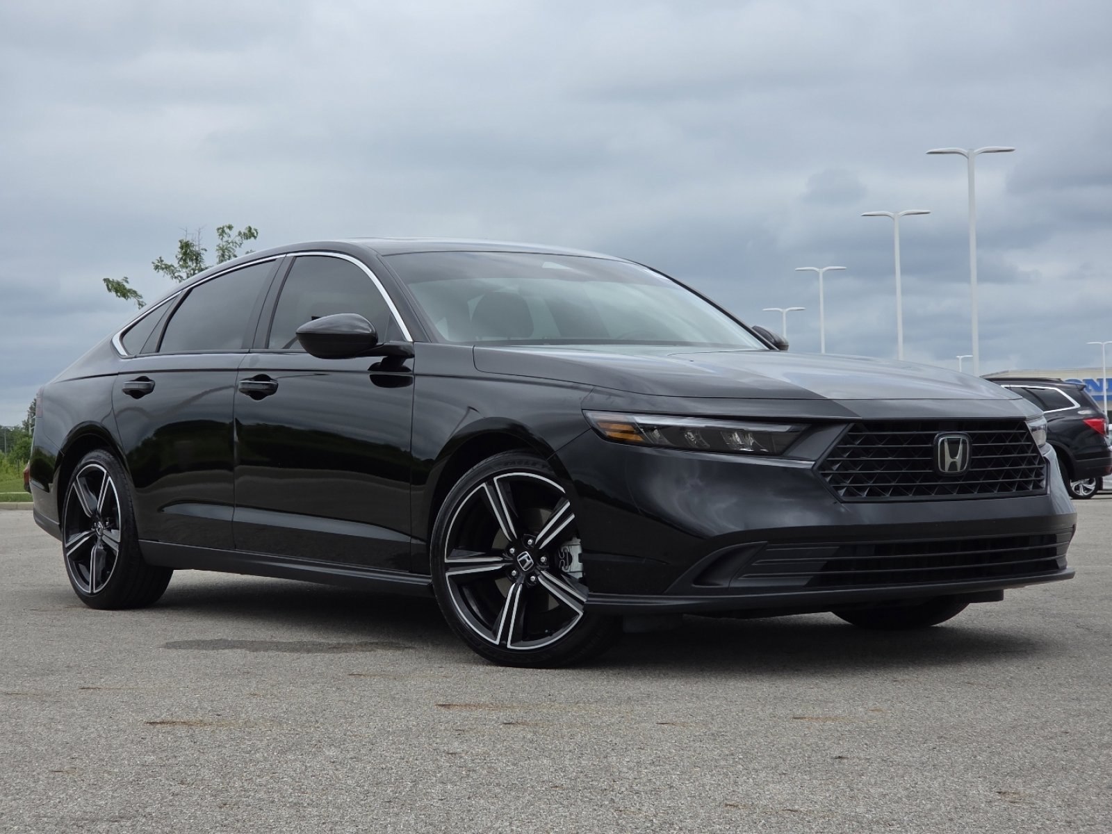 Used 2024 Honda Accord Sport image 2