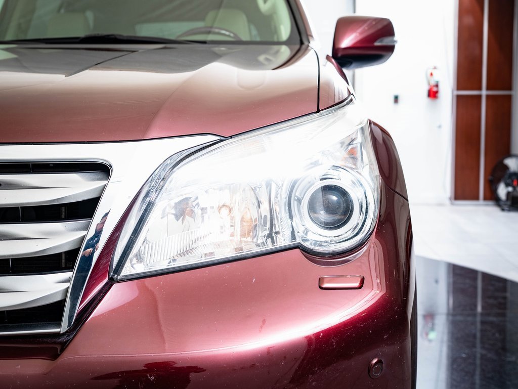 Used 2013 Lexus GX 460 Premium image 16