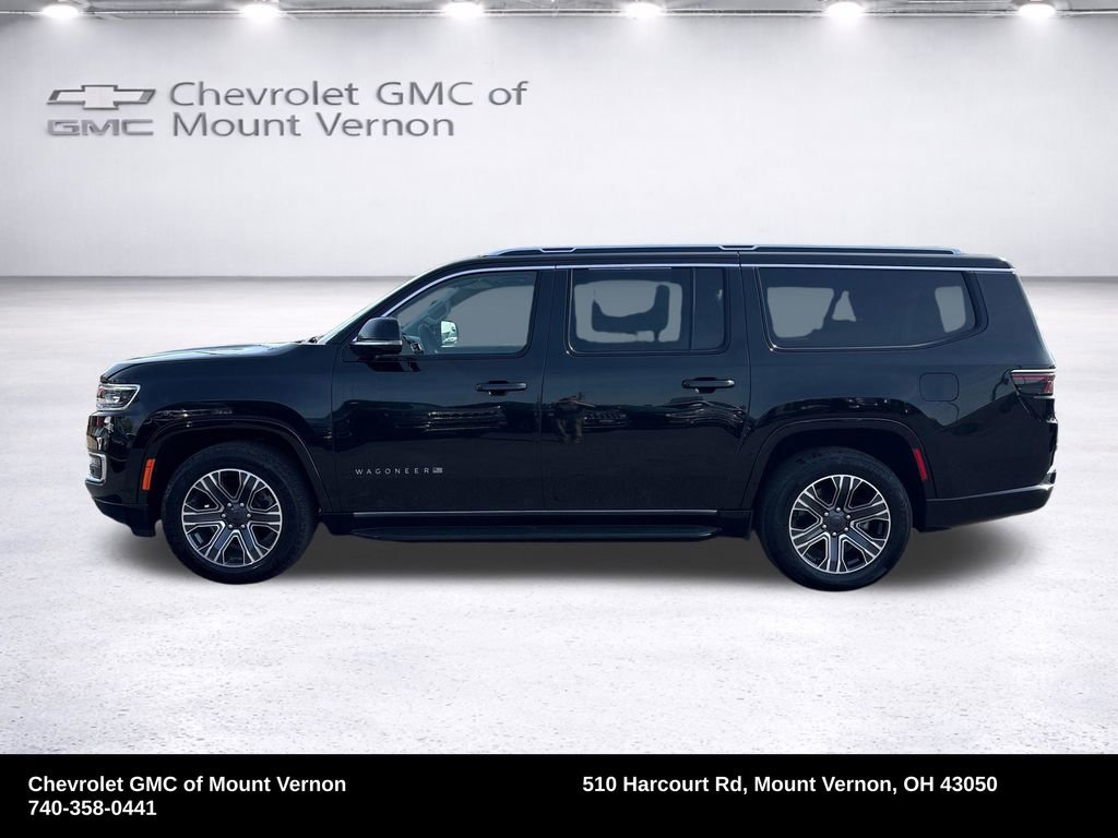 Used 2023 Jeep Wagoneer L Series II AWD/4WD image 2