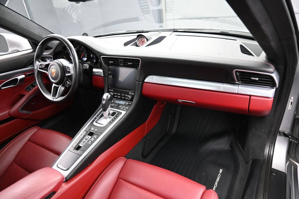 Certified 2019 Porsche 911 Carrera 4S AWD/4WD image 27