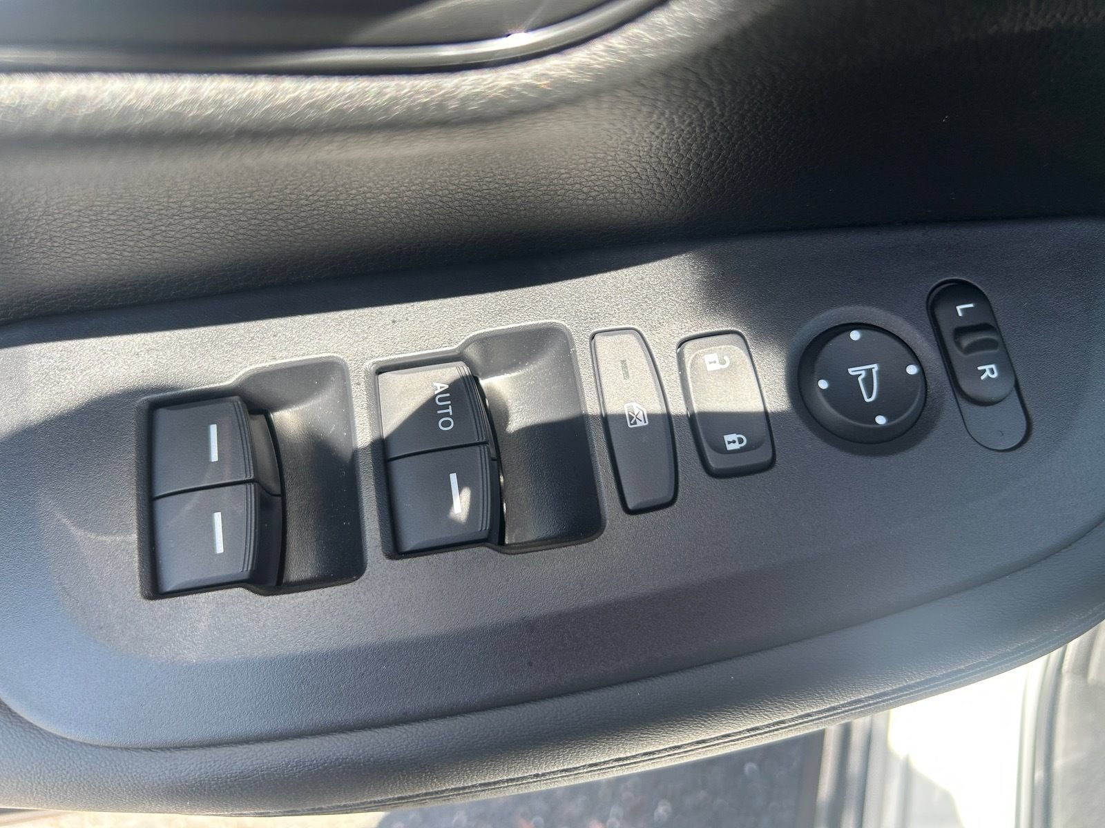 Certified 2026 Honda HR-V LX image 20