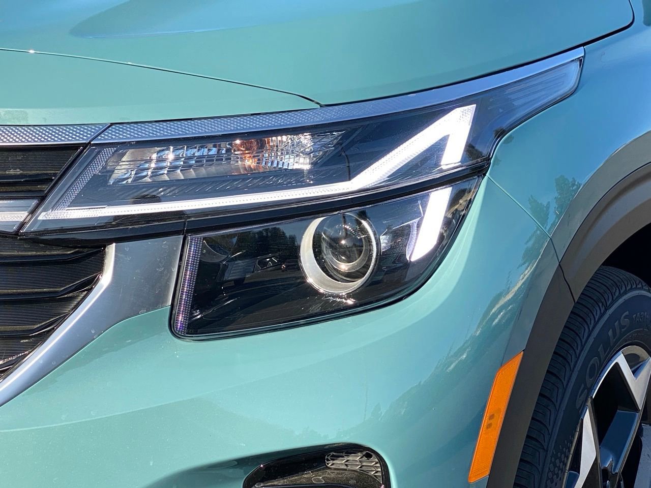 New 2026 Kia Seltos S FWD image 8