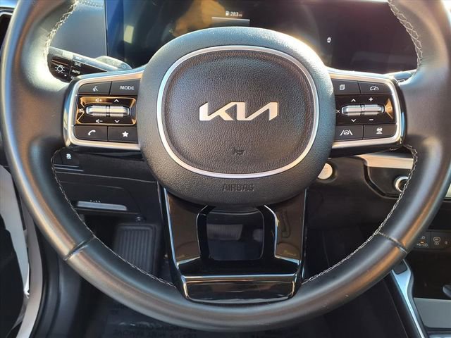 Used 2024 Kia Sorento S image 13