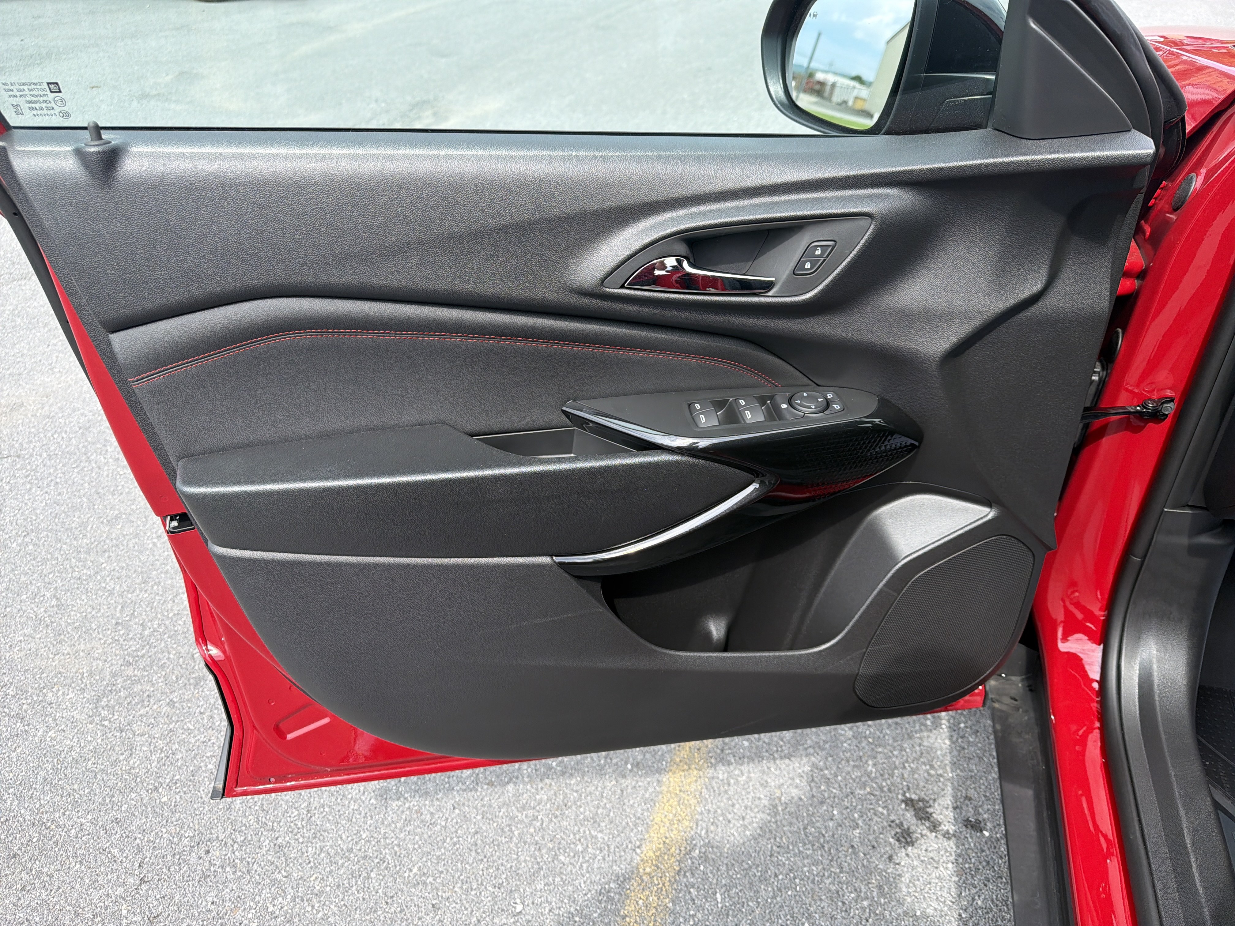 New 2026 Chevrolet Trax RS w/ Driver Confidence Package FWD image 18