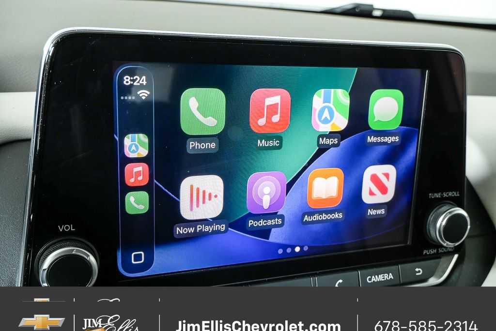 Used 2022 Nissan Rogue SV image 14