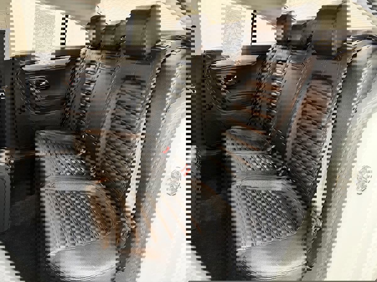 Used 2014 Volkswagen CC R-Line image 18