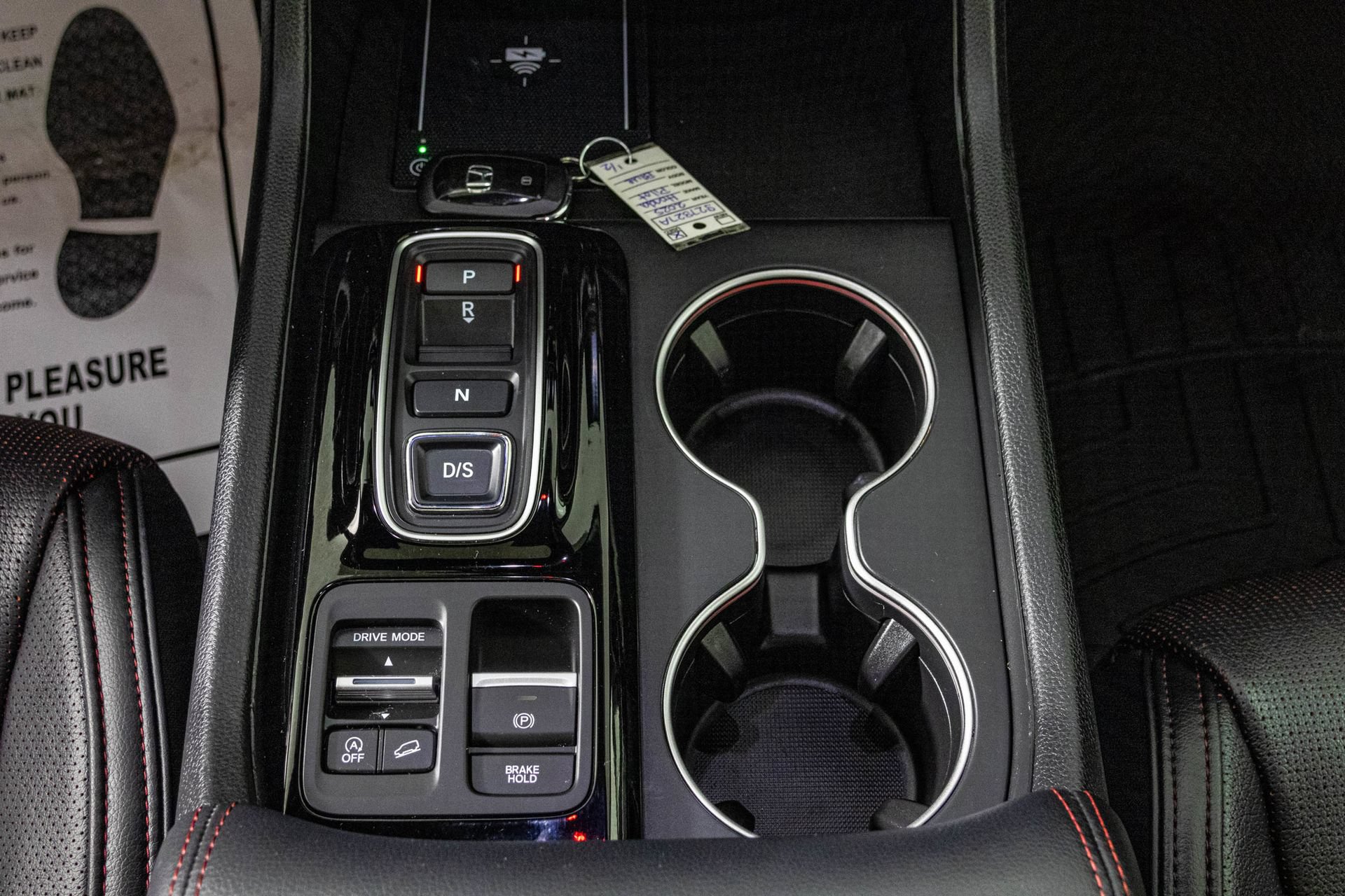 Used 2025 Honda Pilot Black Edition image 32