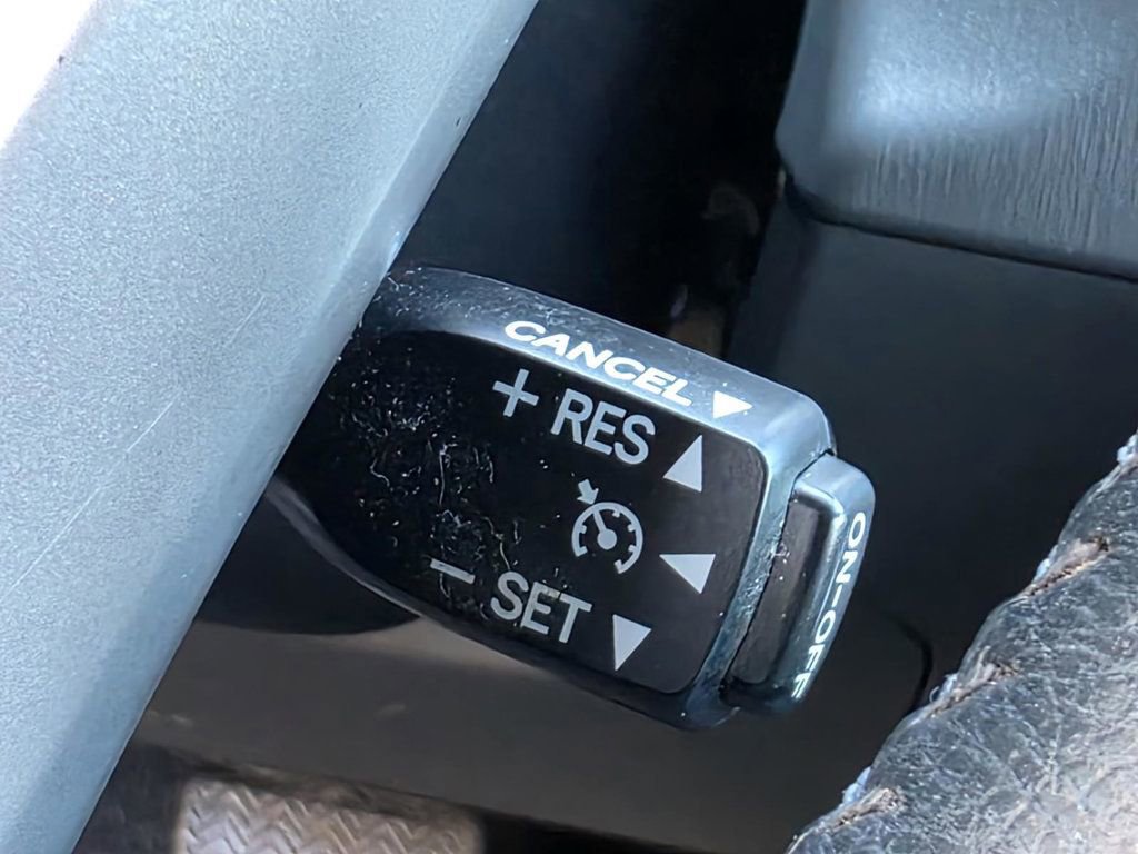 Used 2013 Toyota Prius V Five FWD image 26