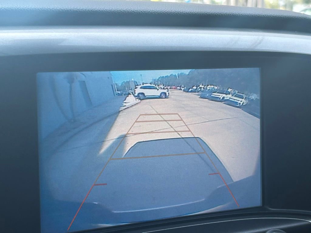 Used 2018 Chevrolet Silverado 1500 LT image 16