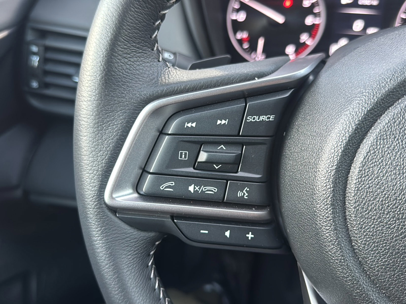 Certified 2025 Subaru Legacy Premium image 29