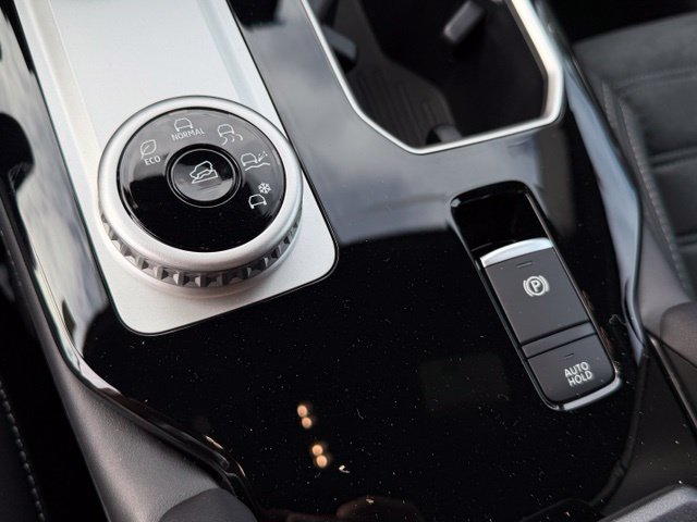 New 2026 Mitsubishi Outlander LE FWD image 29