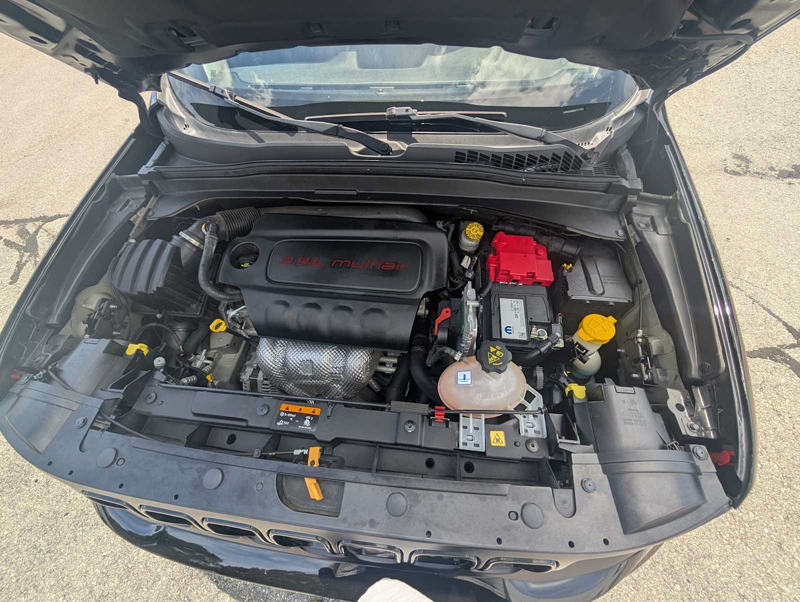 Certified 2020 Jeep Renegade Altitude FWD image 32