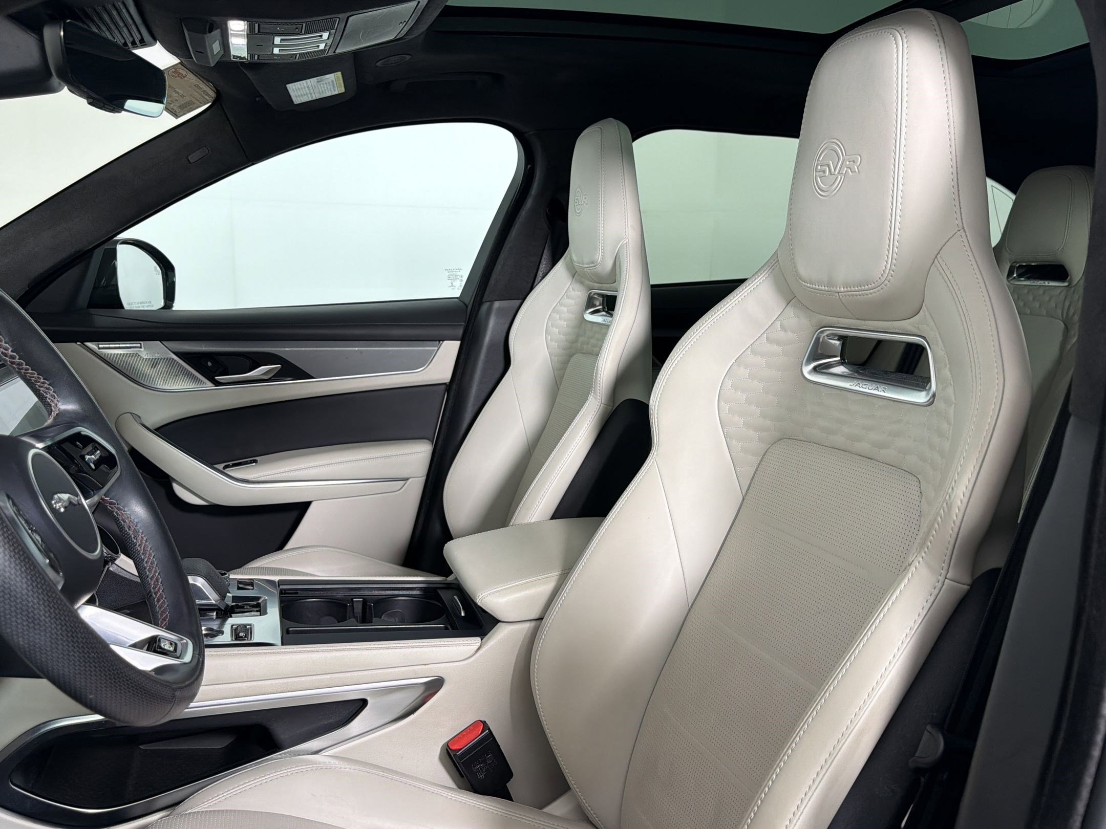 Used 2021 Jaguar F-PACE SVR AWD/4WD image 4
