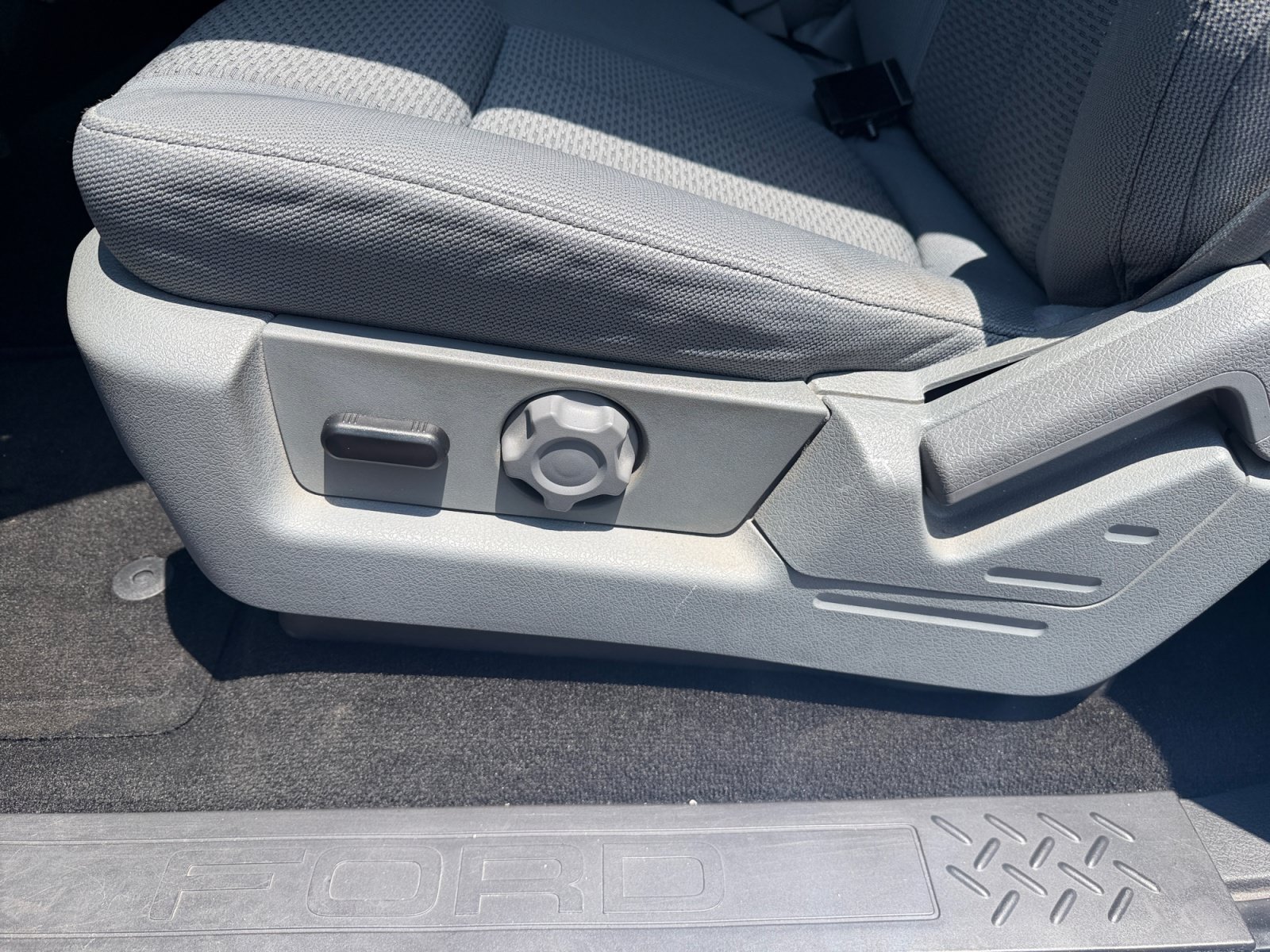Used 2012 Ford F150 XLT w/ XLT Chrome Pkg RWD image 17