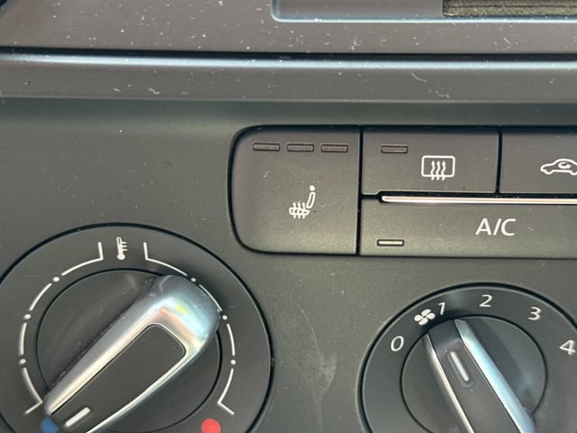 Used 2014 Volkswagen Jetta SE FWD image 22