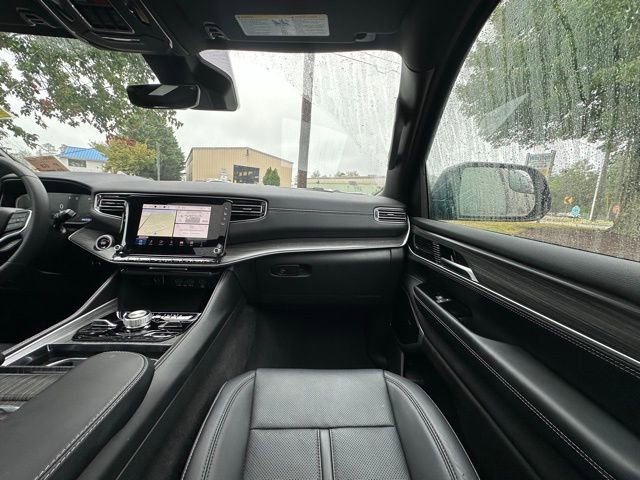 Used 2024 Jeep Wagoneer Series III w/ Premium Group I image 33