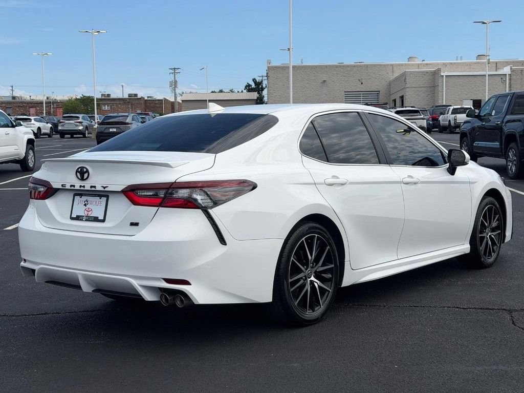 Certified 2024 Toyota Camry SE FWD image 3