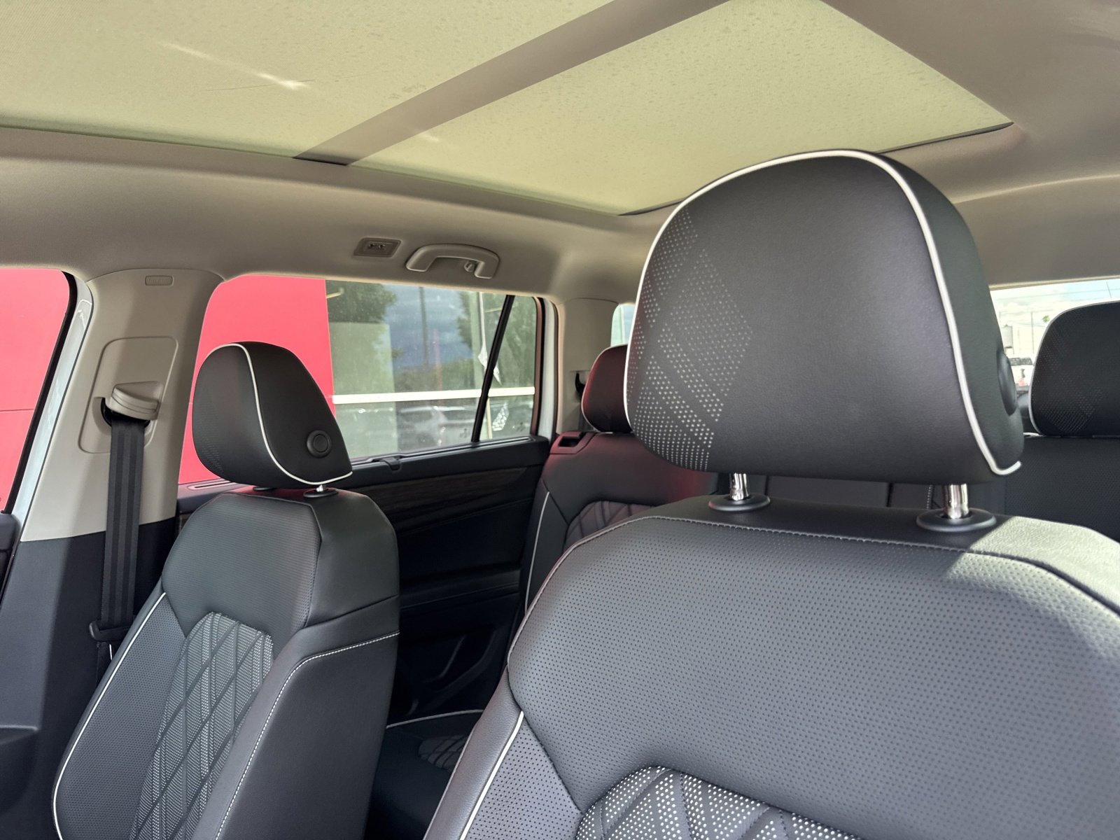 New 2026 Volkswagen Atlas SEL Premium R-Line image 17