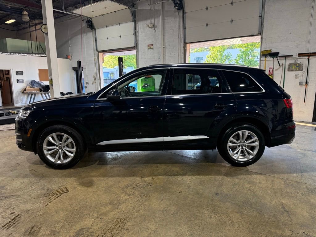 Used 2018 Audi Q7 2.0T Premium Plus w/ Premium Plus Package AWD/4WD image 3