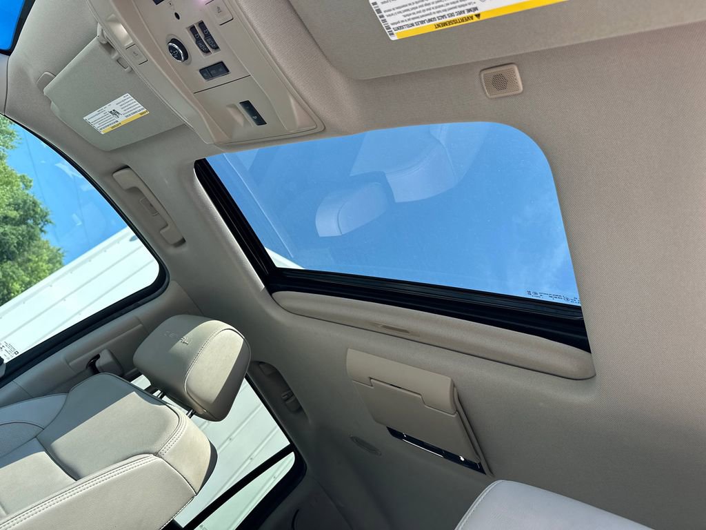 Used 2019 GMC Yukon Denali w/ Open Road Package RWD image 32