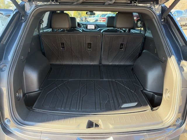 Used 2022 Chevrolet Blazer Premier w/ Enhanced Convenience Package image 32