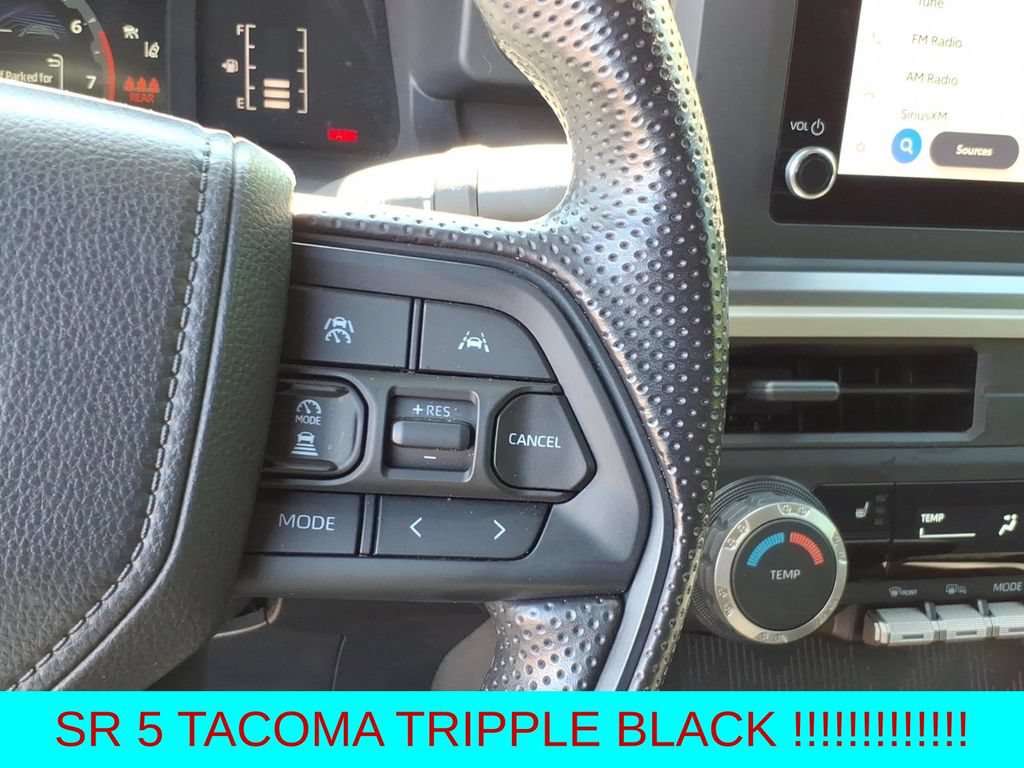 Used 2025 Toyota Tacoma SR5 AWD/4WD image 18