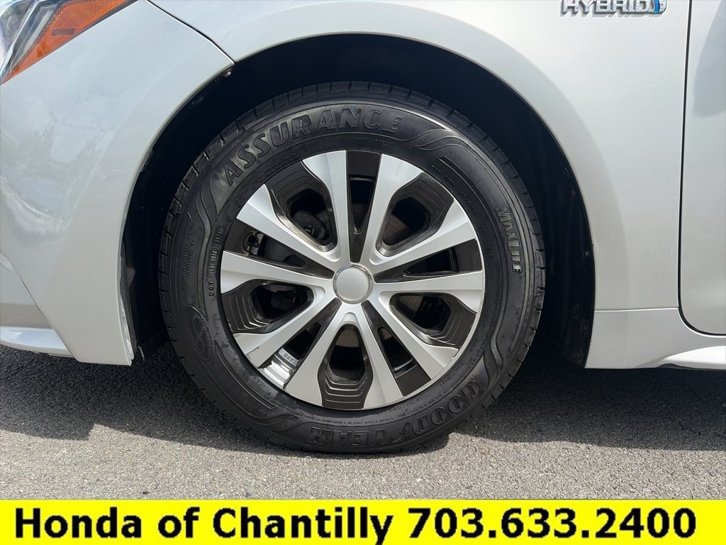 Used 2020 Toyota Corolla LE FWD image 24