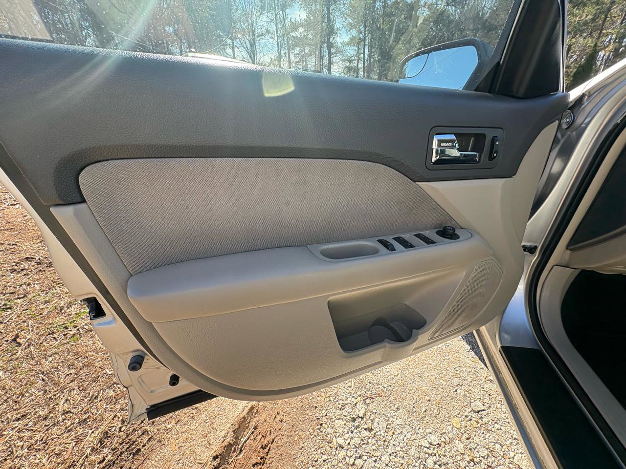 Used 2011 Ford Fusion S image 9