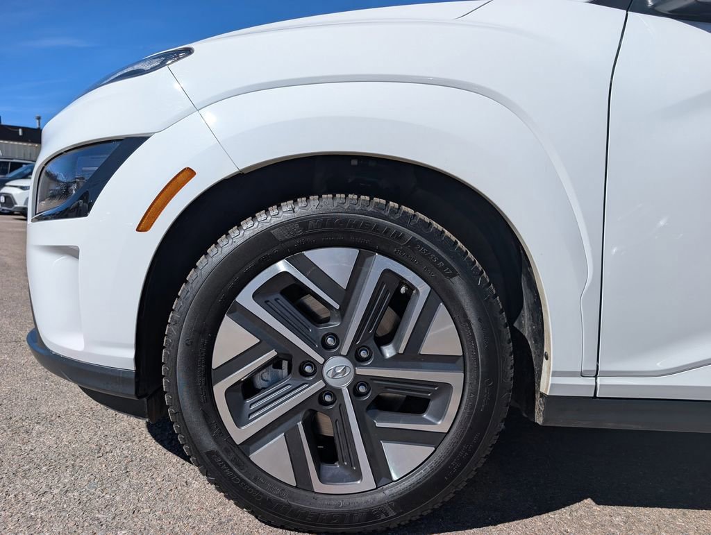 Used 2023 Hyundai Kona SE w/ Cargo Package image 10