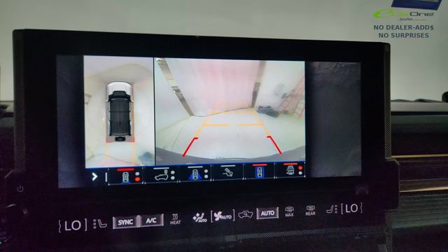 Used 2025 GMC Hummer EV 3X w/ LPO, Illumination Package AWD/4WD image 47