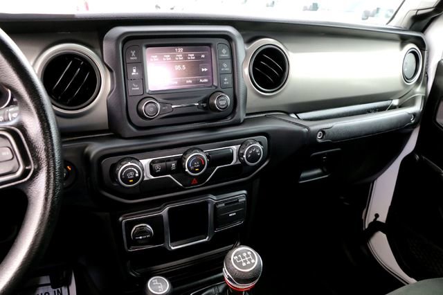 Used 2021 Jeep Gladiator Sport w/ Trailer Tow Package AWD/4WD image 16