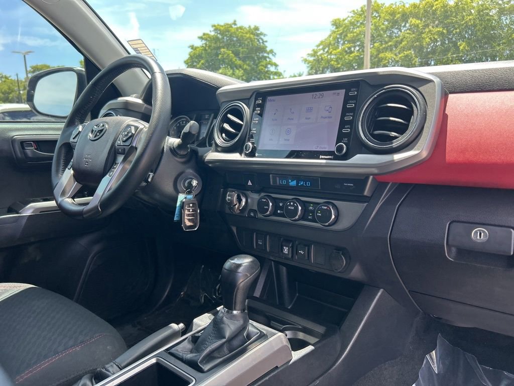 Used 2021 Toyota Tacoma 2WD Double Cab image 23