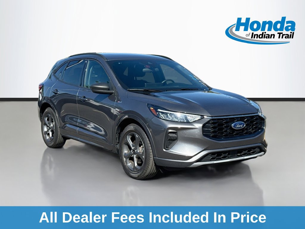 Used 2024 Ford Escape ST-Line w/ Tech Pack #1 FWD image 1