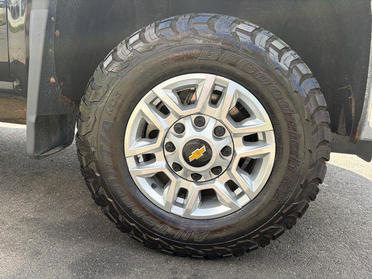Used 2015 GMC Sierra 2500 SLE w/ SLE Preferred Package AWD/4WD image 18