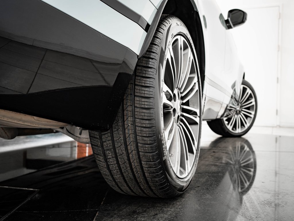 Used 2024 Land Rover Range Rover Velar Dynamic SE image 50