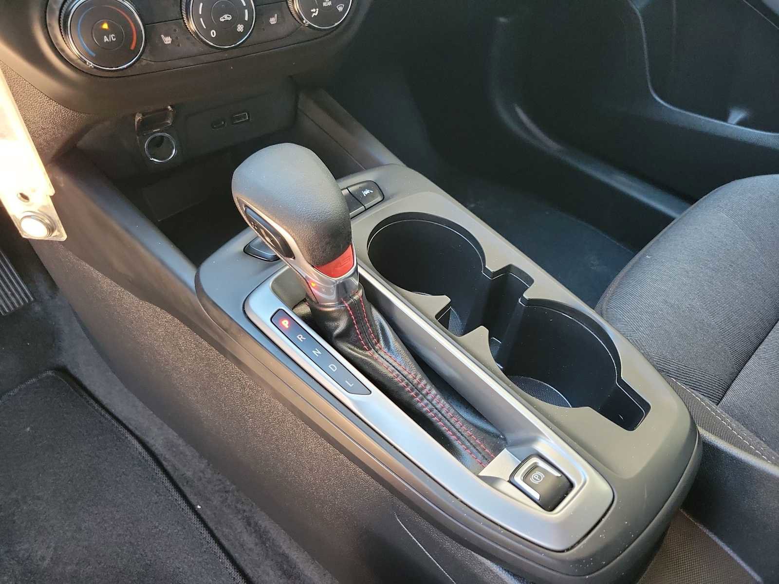 Used 2024 Chevrolet Trax RS w/ Driver Confidence Package image 17