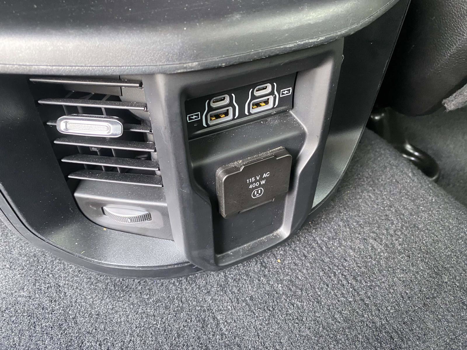 Used 2024 RAM 2500 Laramie w/ Safety Group AWD/4WD image 11