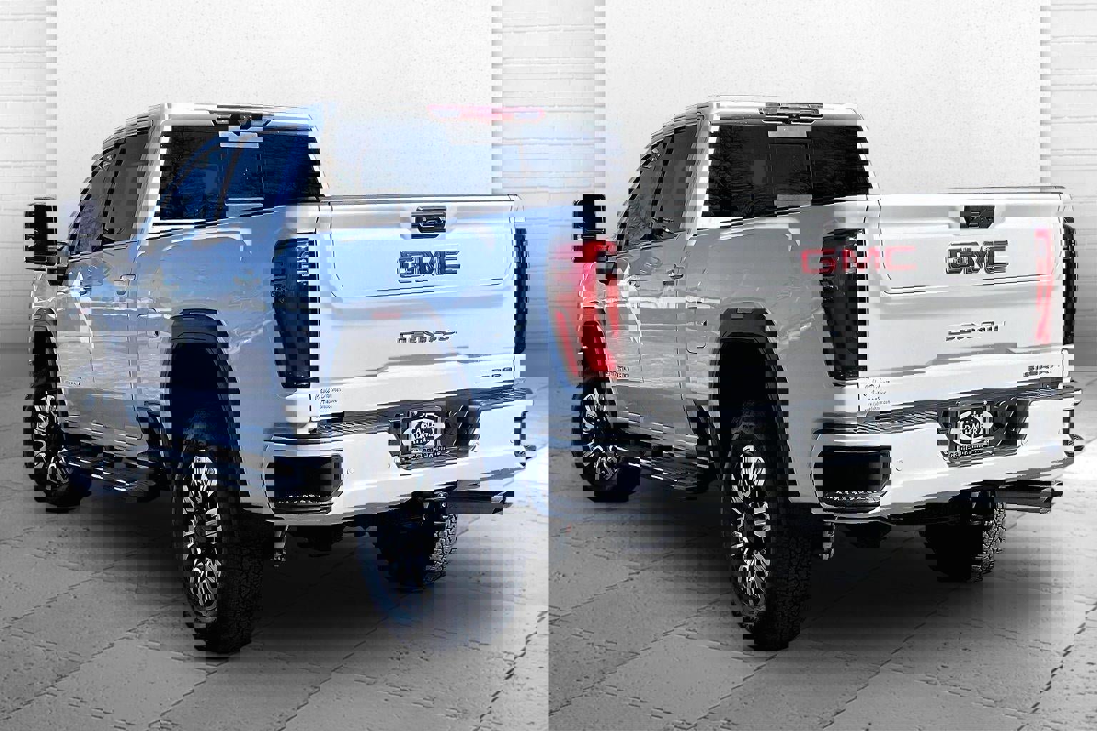 Used 2025 GMC Sierra 2500 Denali w/ Technology Package image 11