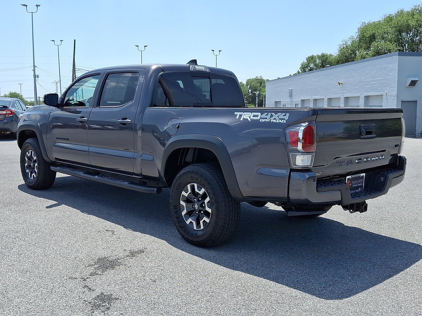 Certified 2023 Toyota Tacoma TRD Off-Road w/ Technology Package AWD/4WD image 5