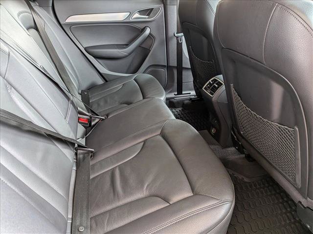 Used 2018 Audi Q3 2.0T Premium Plus w/ Premium Plus Package FWD image 19