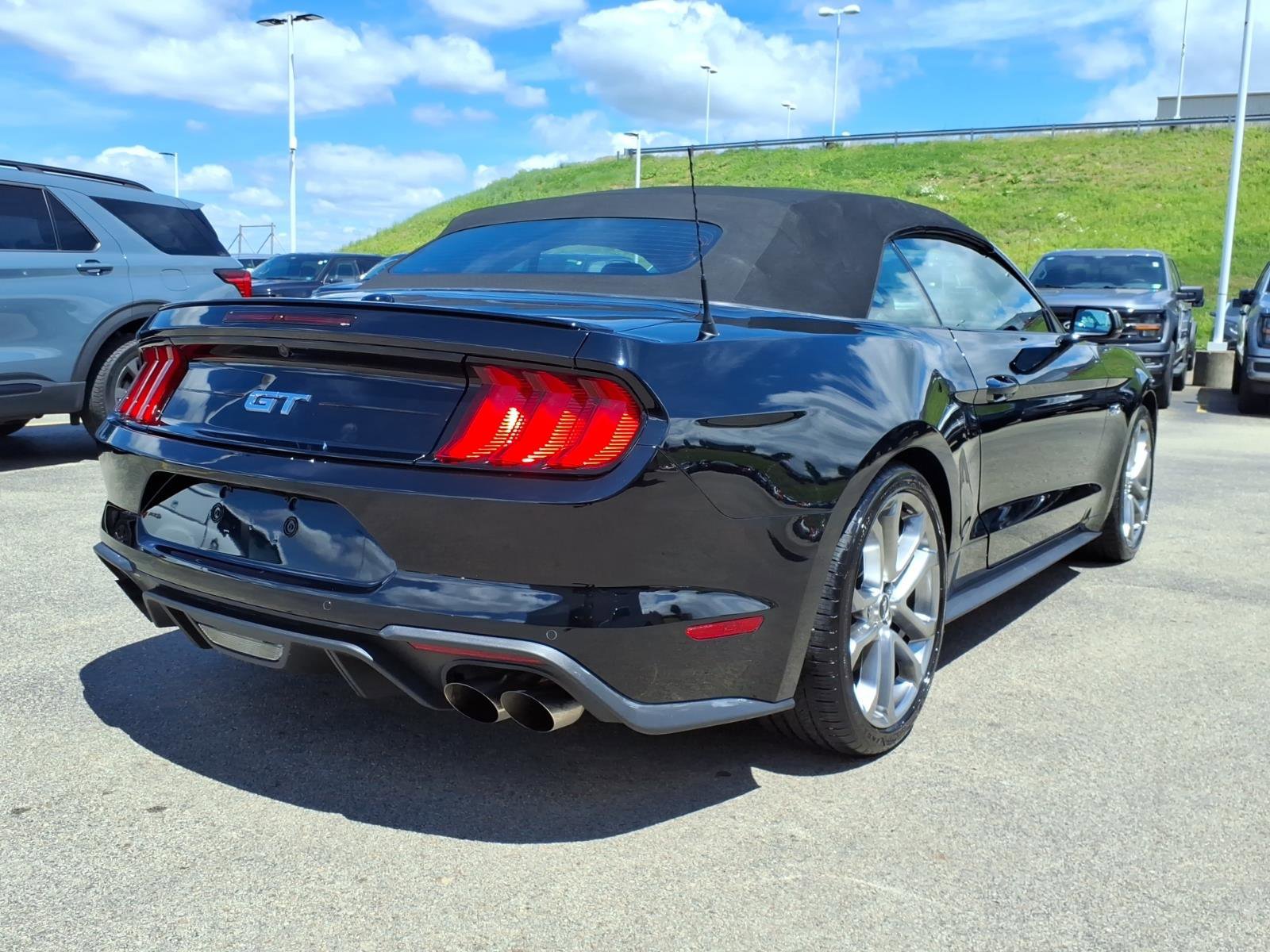 Used 2019 Ford Mustang GT Premium w/ Equipment Group 401A RWD image 5