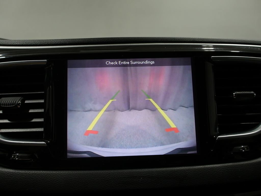 Used 2019 Chrysler Pacifica Touring-L Plus w/ S Appearance Package FWD image 26