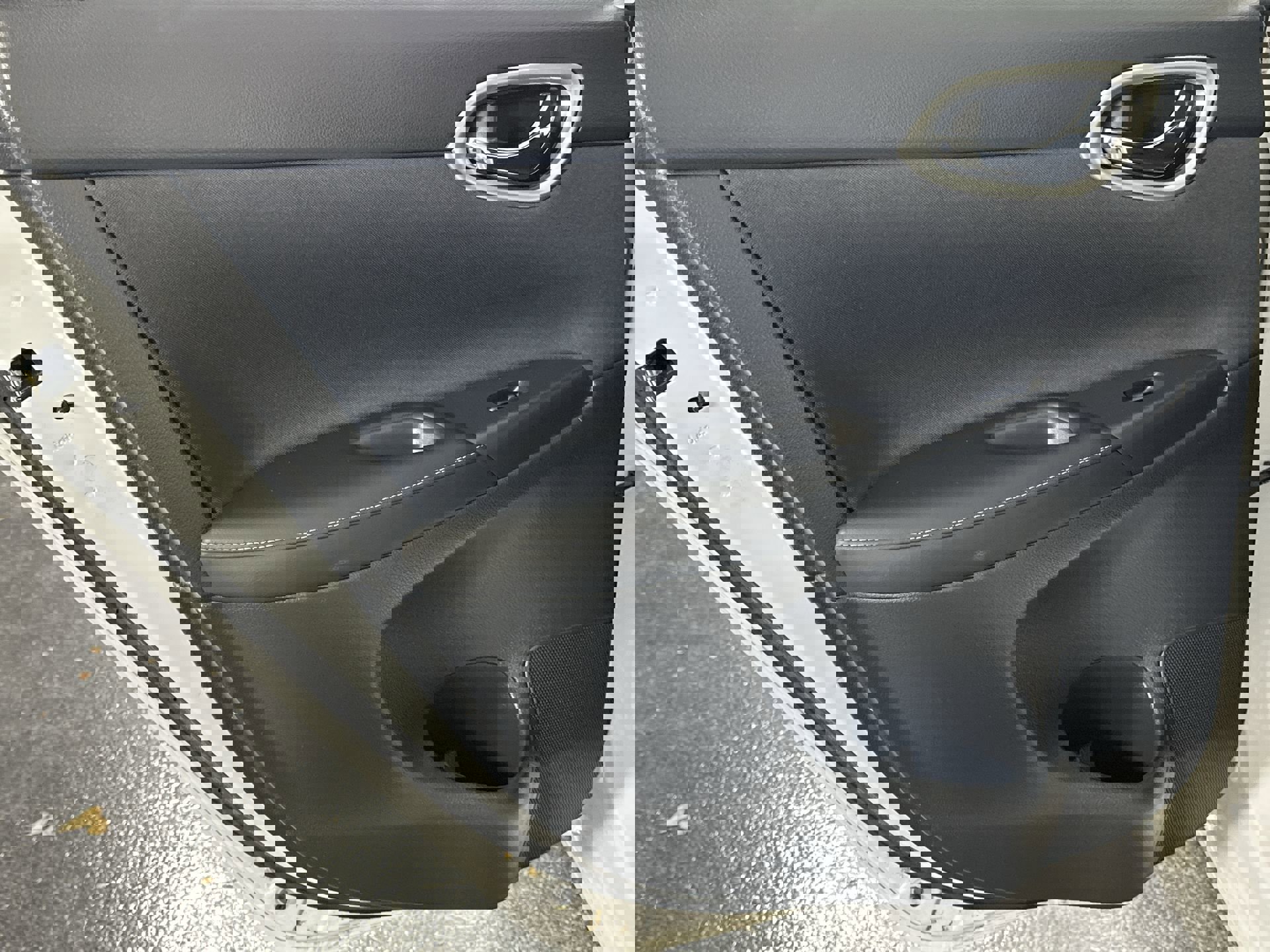 Used 2018 Nissan Sentra SV image 33