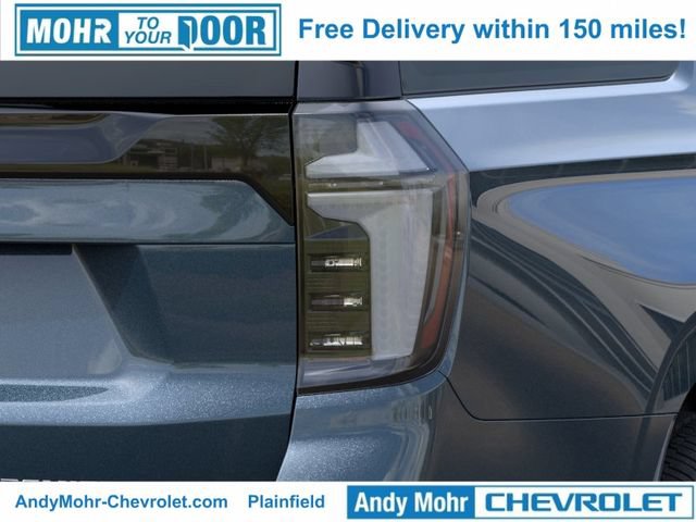 New 2026 Chevrolet Suburban Premier w/ Sun And Tow Package AWD/4WD image 14