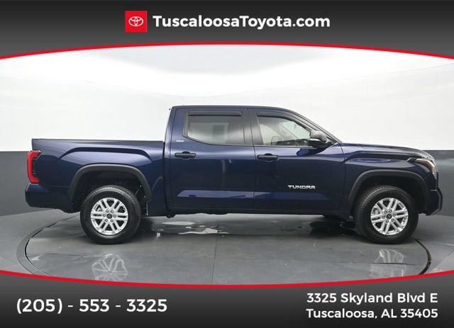 Used 2022 Toyota Tundra SR5 w/ SR5 Convenience Package AWD/4WD image 1