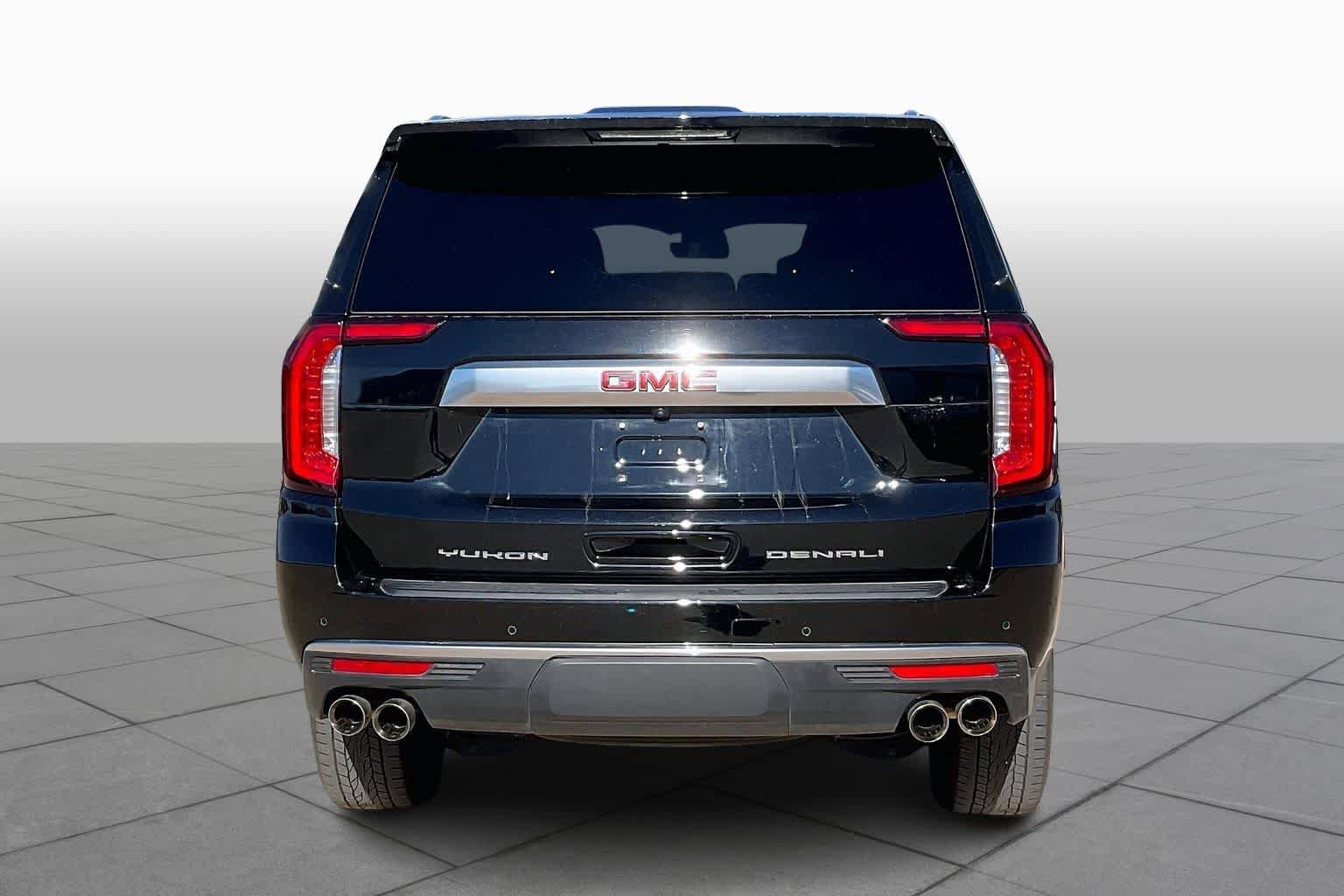 Used 2024 GMC Yukon Denali AWD/4WD image 6