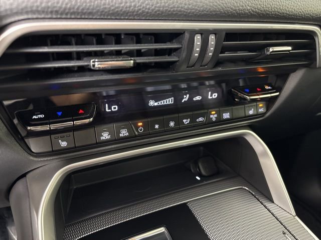 Used 2024 MAZDA CX-90 3.3 Turbo w/ Premium Package AWD/4WD image 31